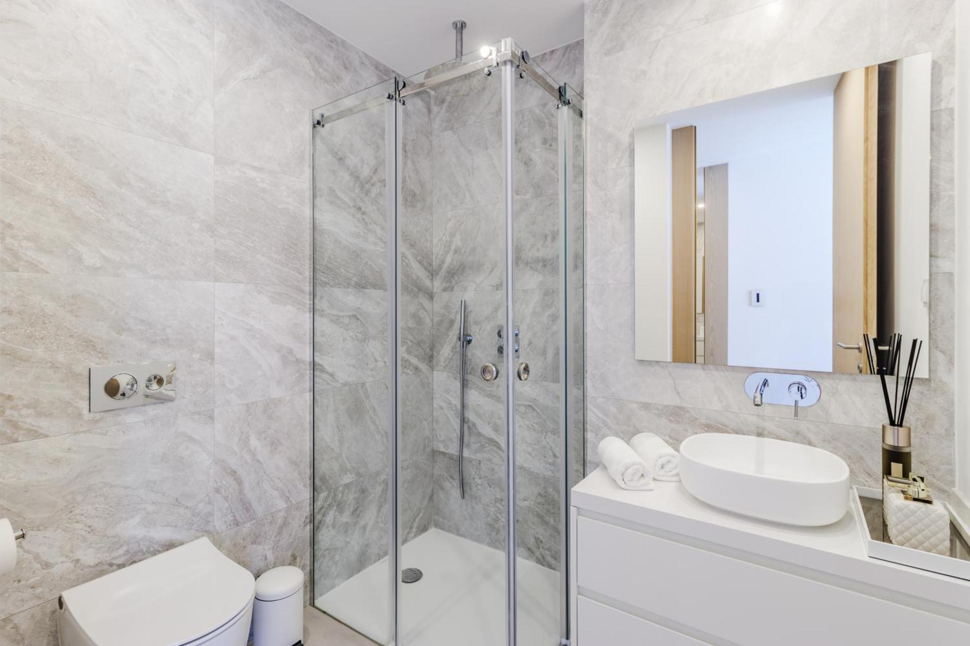 The Ocean Penthouse Vr2-5a